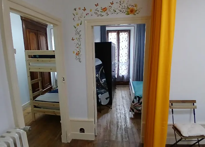 Nyaraló Chez Berry, Joli Avec Lit Extra Long *